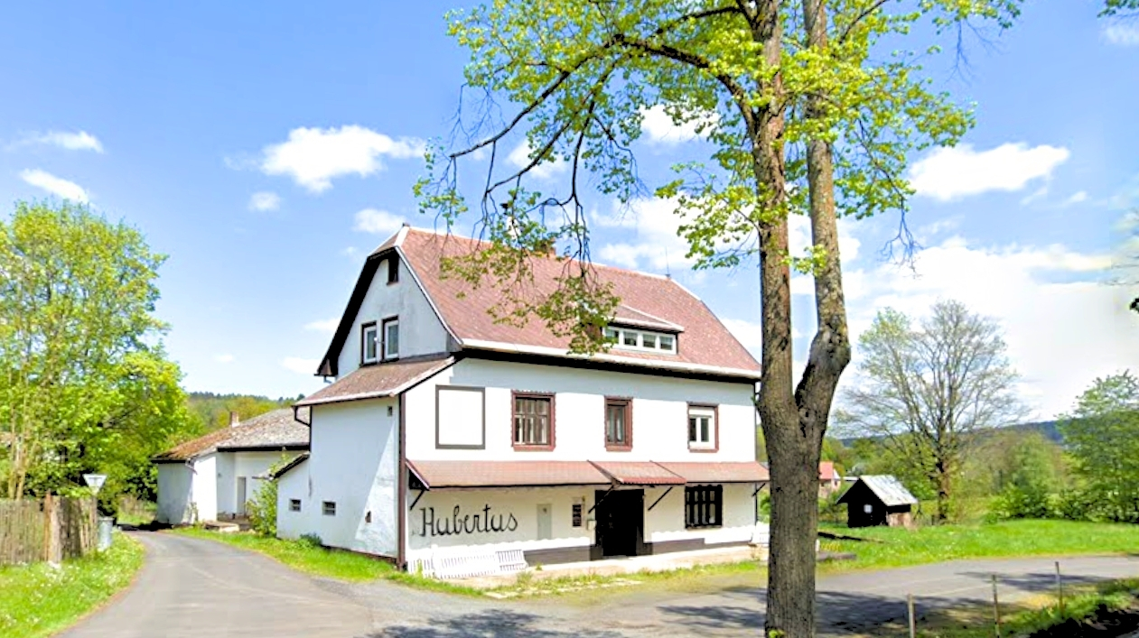 Alara Restaurant Exterior